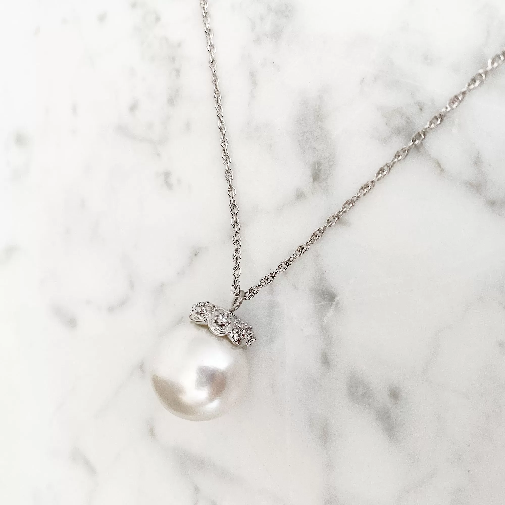 ABBOTT statement pearl pendant necklace