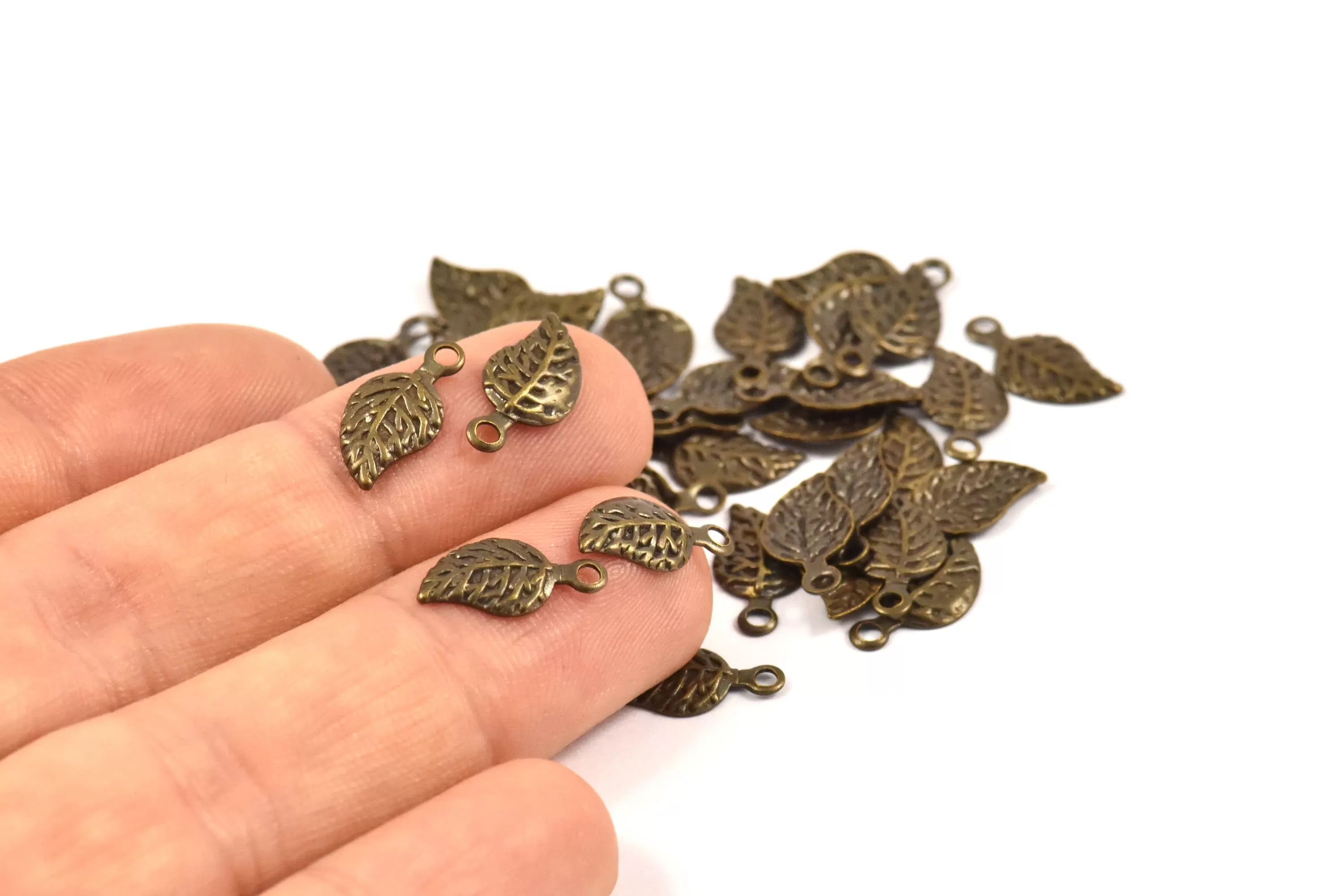 Antique Brass Leaf, 50 Antique Bronze Leaf Charms, Necklace Findings (13x6mm) K153