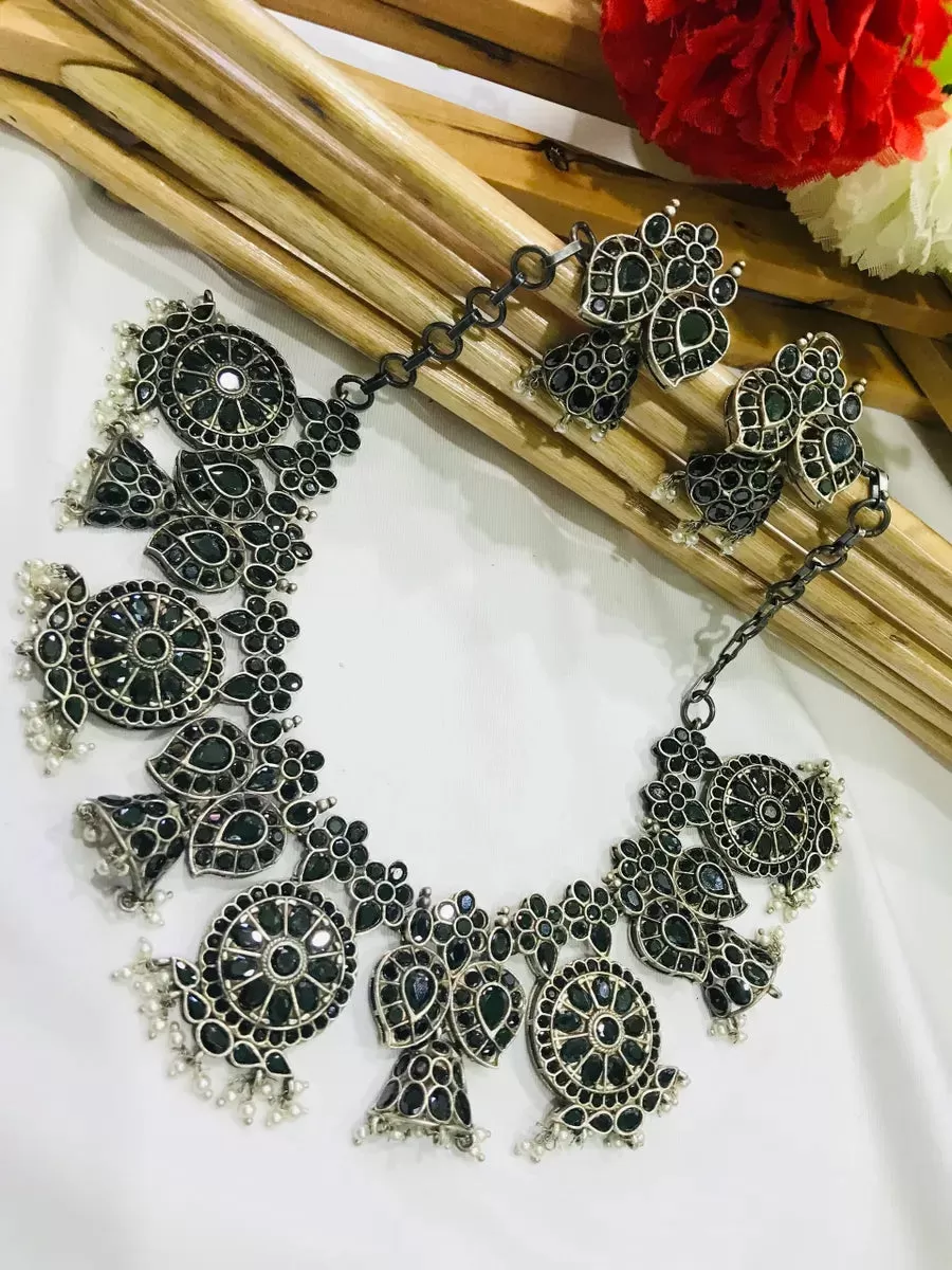 Beautiful Floral Pattern Brass And Copper Made Ethnic Oxidized Necklace With Earrings