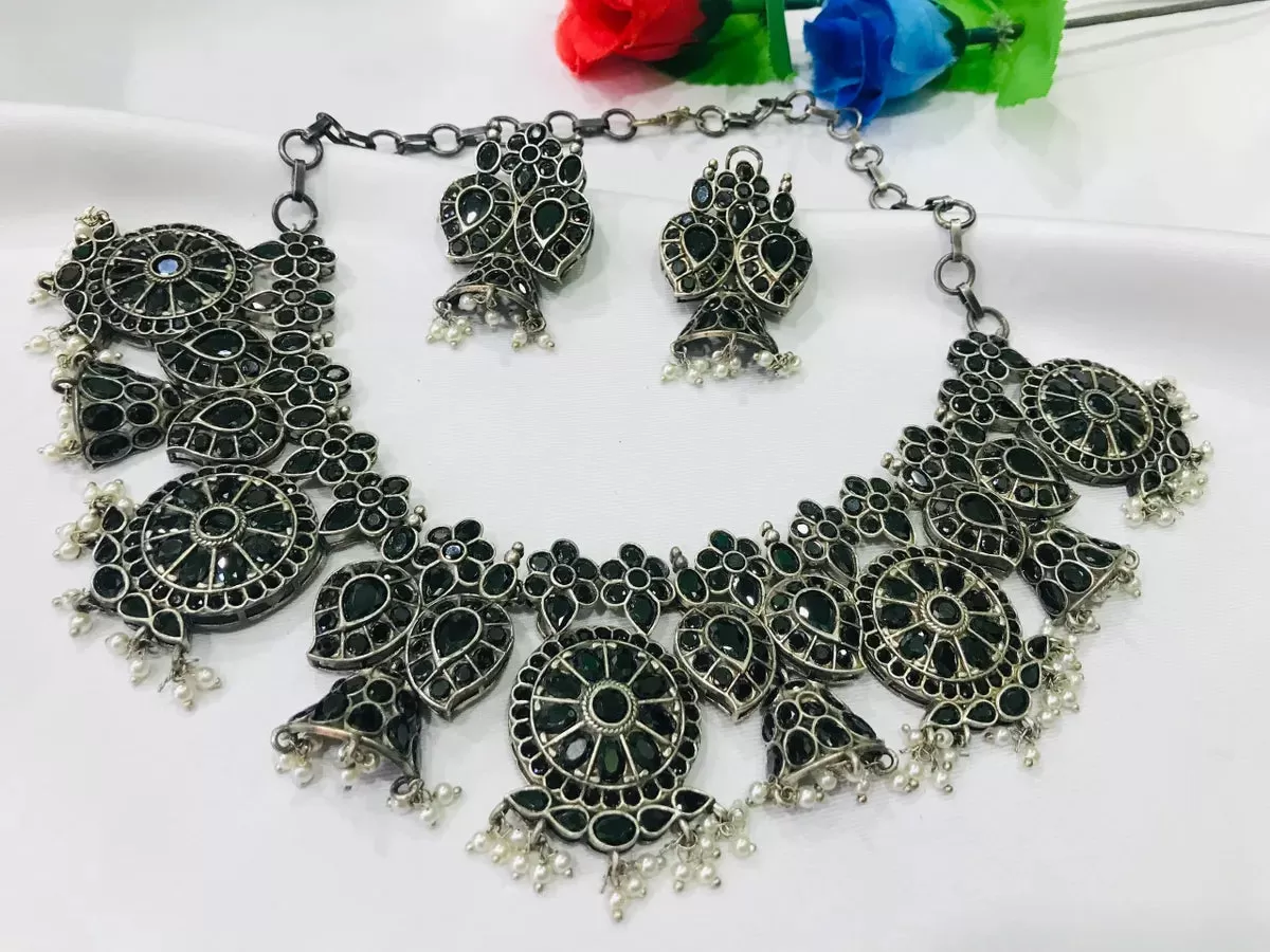 Beautiful Floral Pattern Brass And Copper Made Ethnic Oxidized Necklace With Earrings