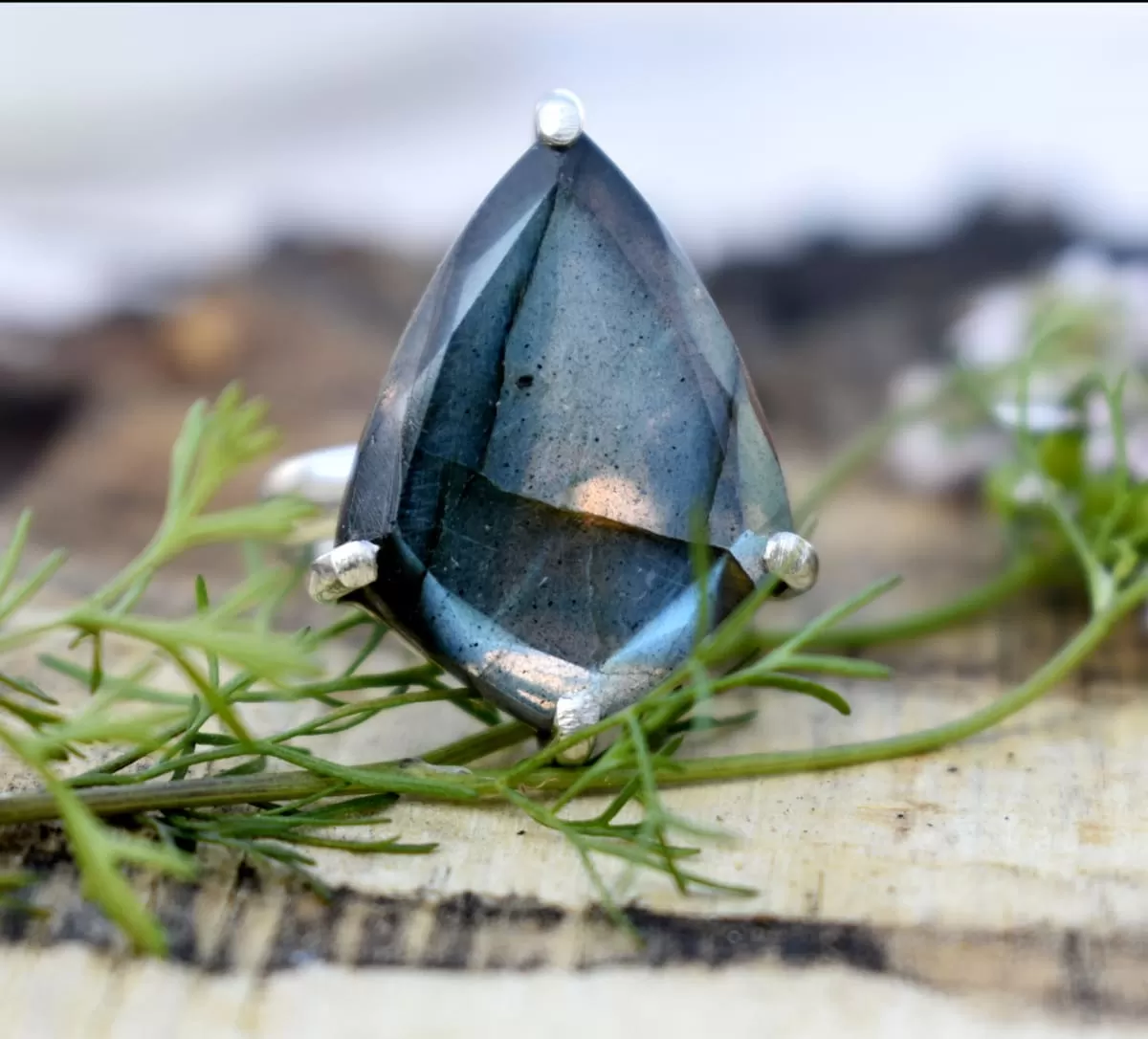 Blue Flash Labradorite Ring,February Birthstone, Gift for Valentine's Day, Handcrafted Jewelry