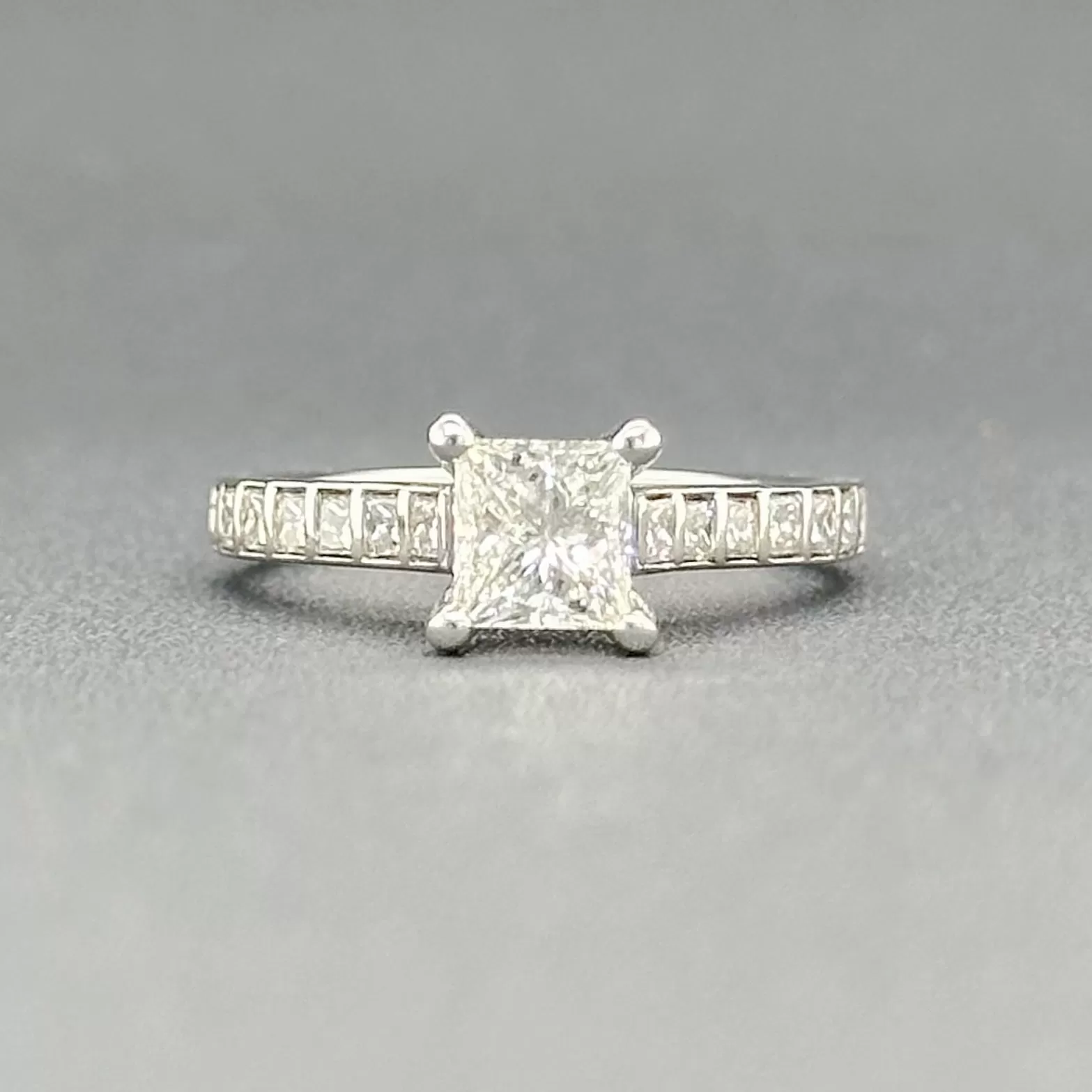 Estate 14K W Gold 0.99ctw G-I/VS2-SI1 Diamond Engagement Ring