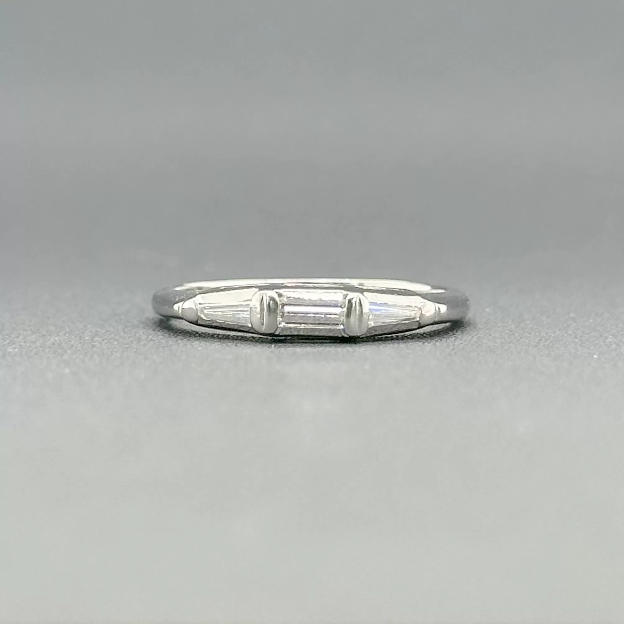 Estate Platinum 0.15ctw G-H/VS1 Diamond Ring