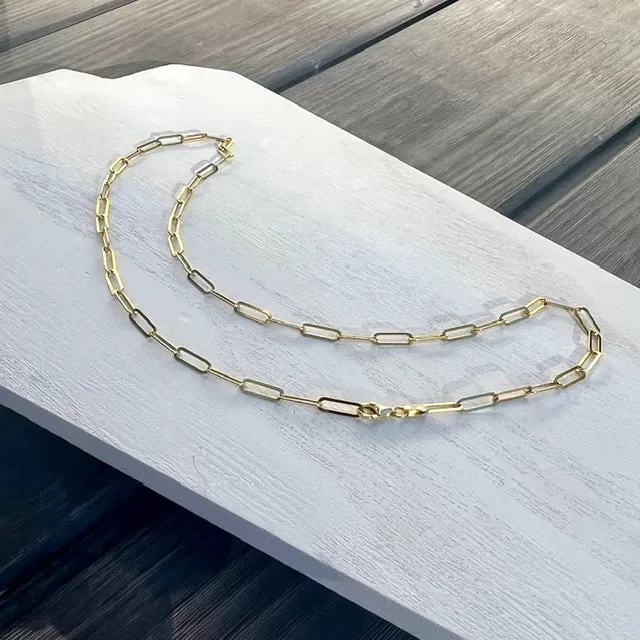 Layer me! Paper-clip style necklace.