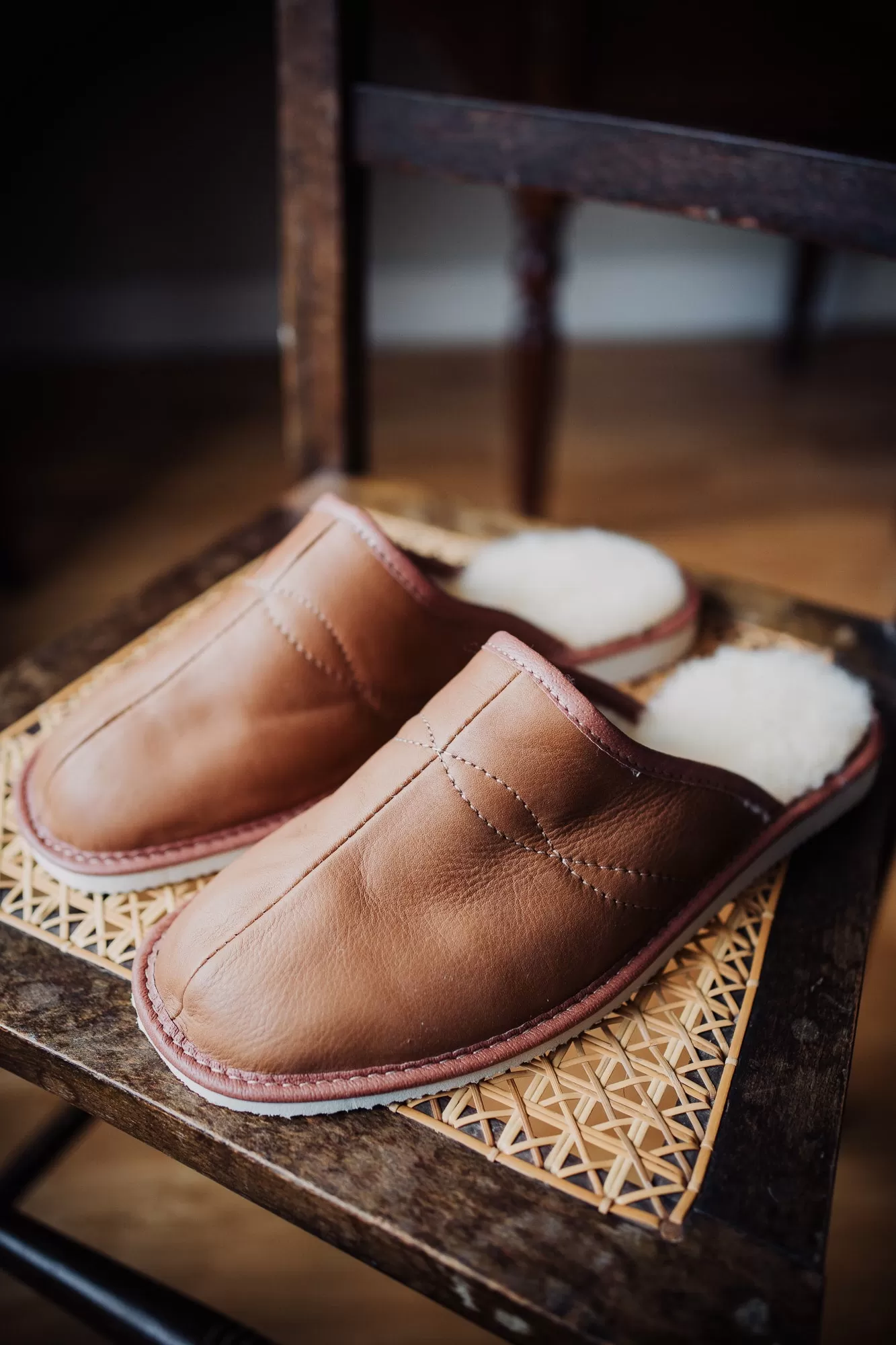 Men's Slippers leather and wool, caramel