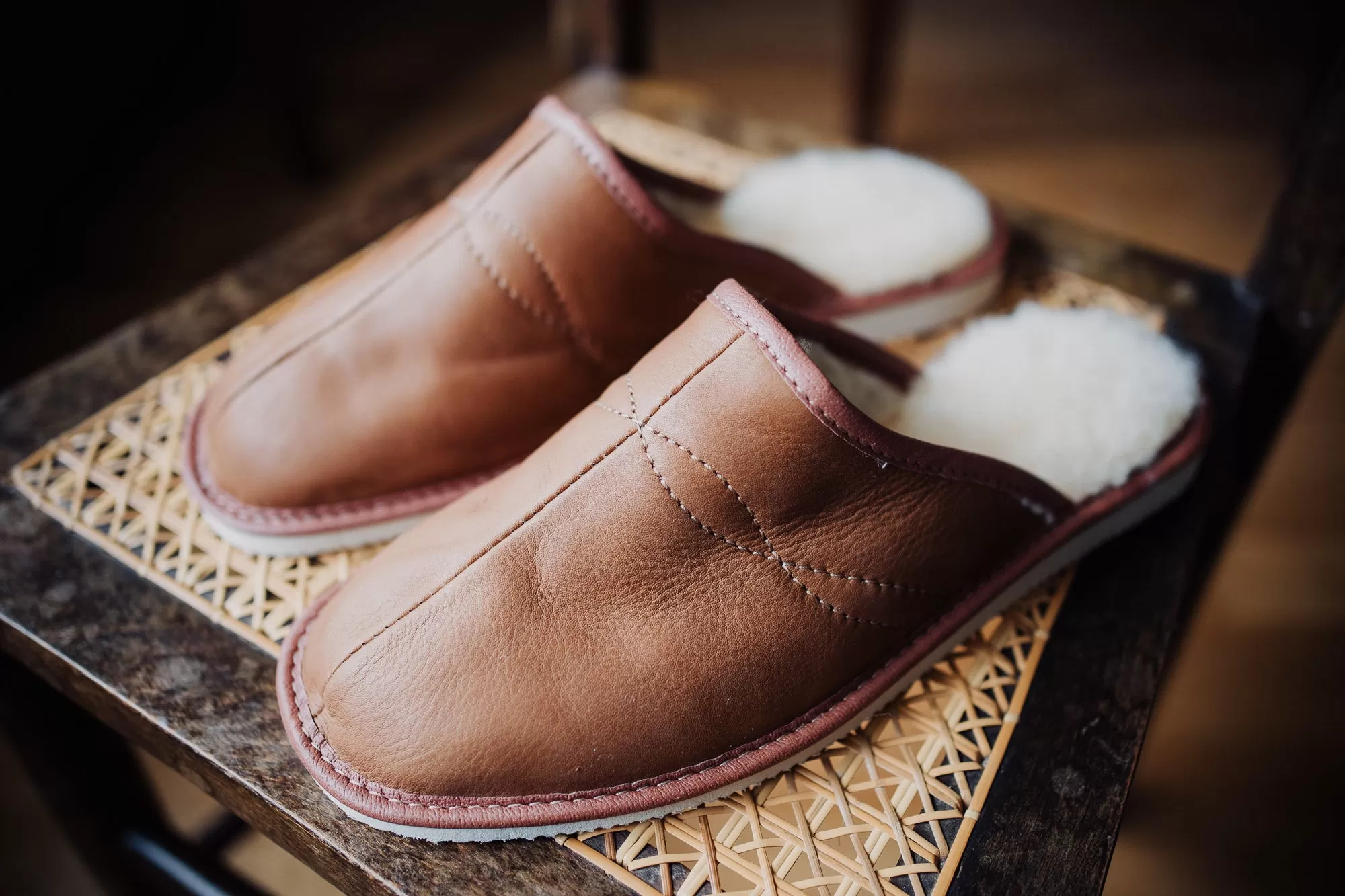 Men's Slippers leather and wool, caramel