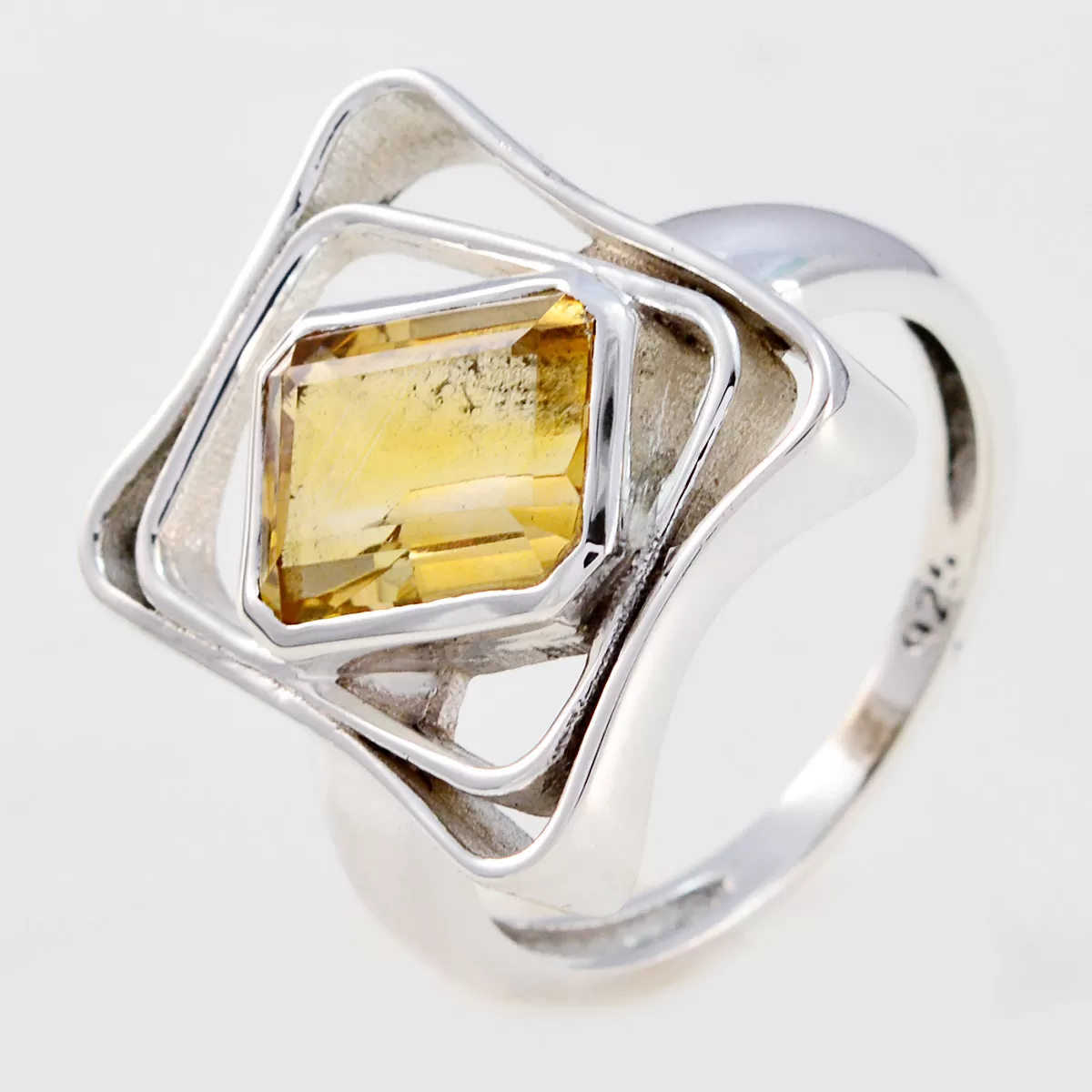 Prettyish Gemstone Citrine Sterling Silver Ring Statement Jewelry