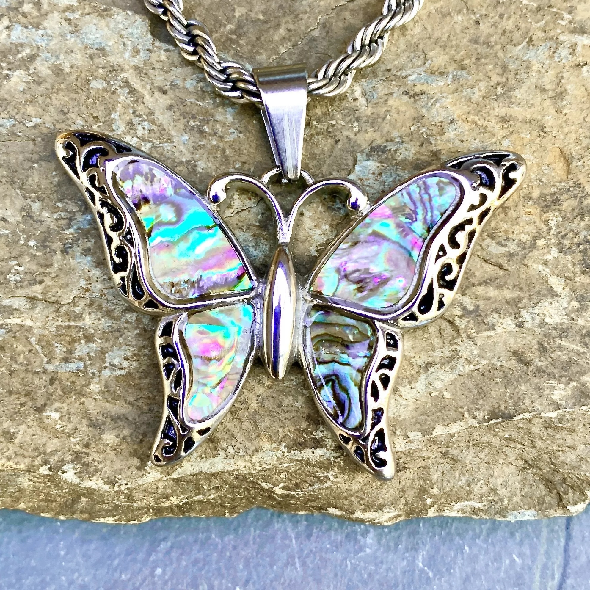 Sea Shell - Butterfly Pendant - Rope Necklace - SK2516