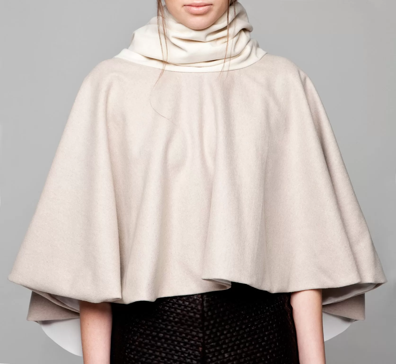 WOOL CAPE [ Beige, Cream, Poncho, One Size ]